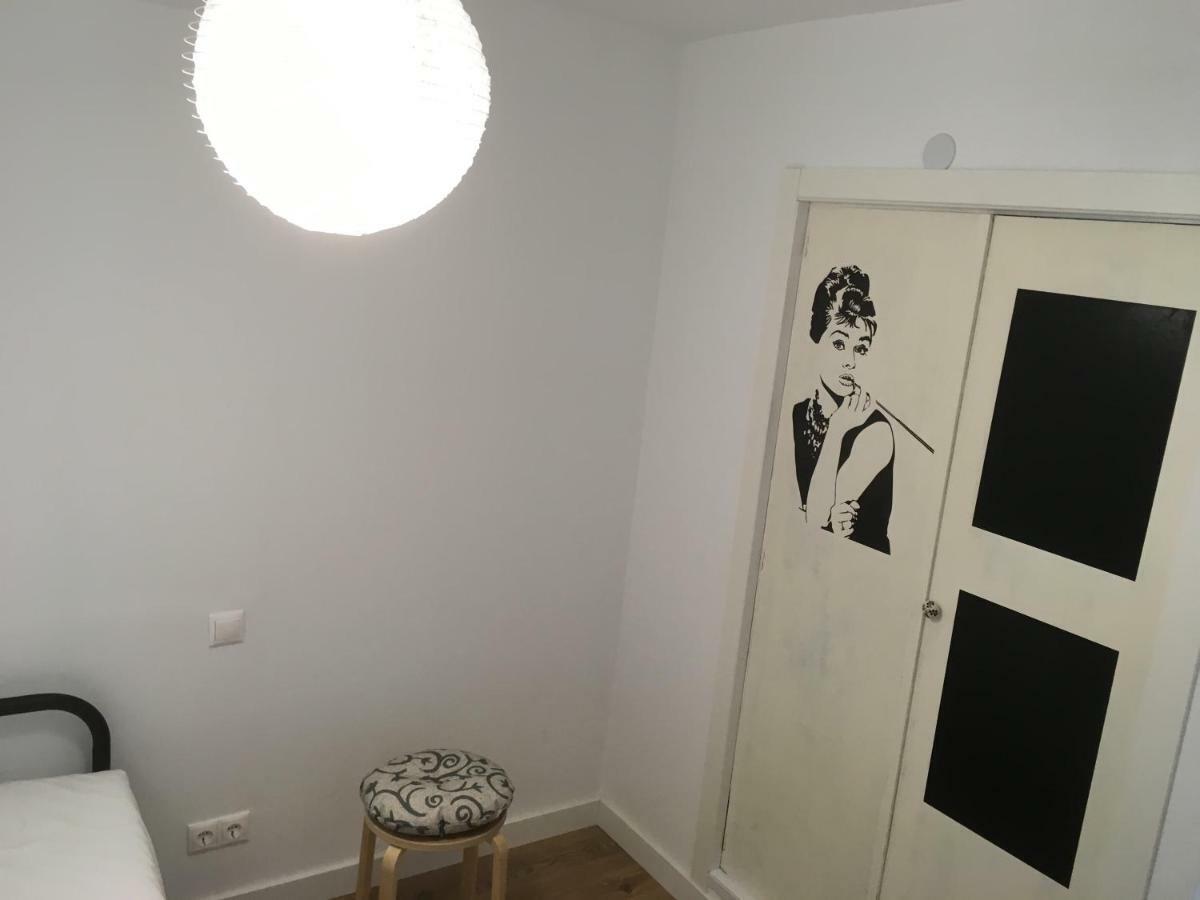 Ventana Al Pirineo Apartment Jaca Bagian luar foto